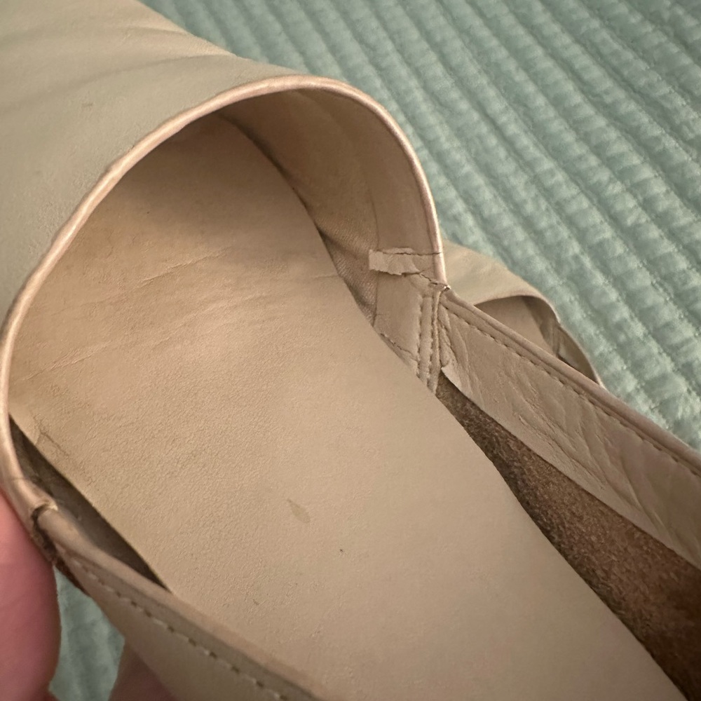 Aldo Beige Flats Size 7 - Picture 8 of 12